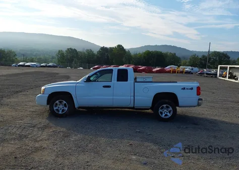 2006 Dodge Dakota Slt from USA, damaged, VIN 1D7HW42K56S545802